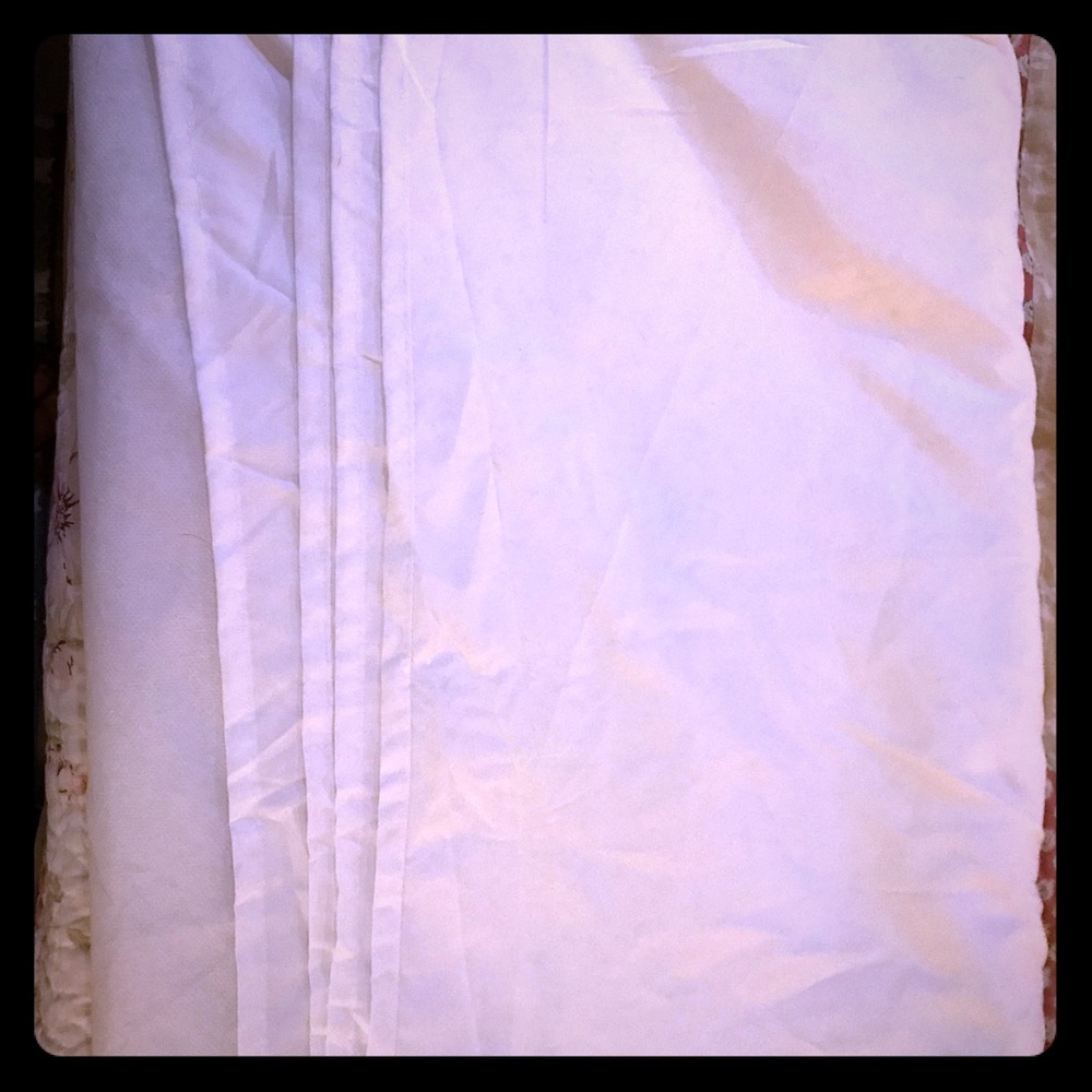 White chiffon bed skirt for Queen size bed